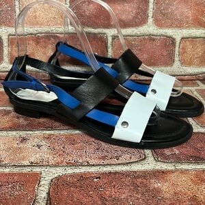 Tahari Aura Women's Black Sandals Size 7M Adjustable Elegant Luxury Comfort